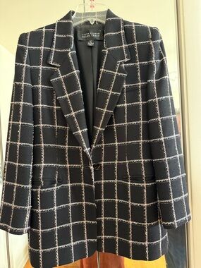 Ellen Tracy Black Blazer with White Windowpane Check